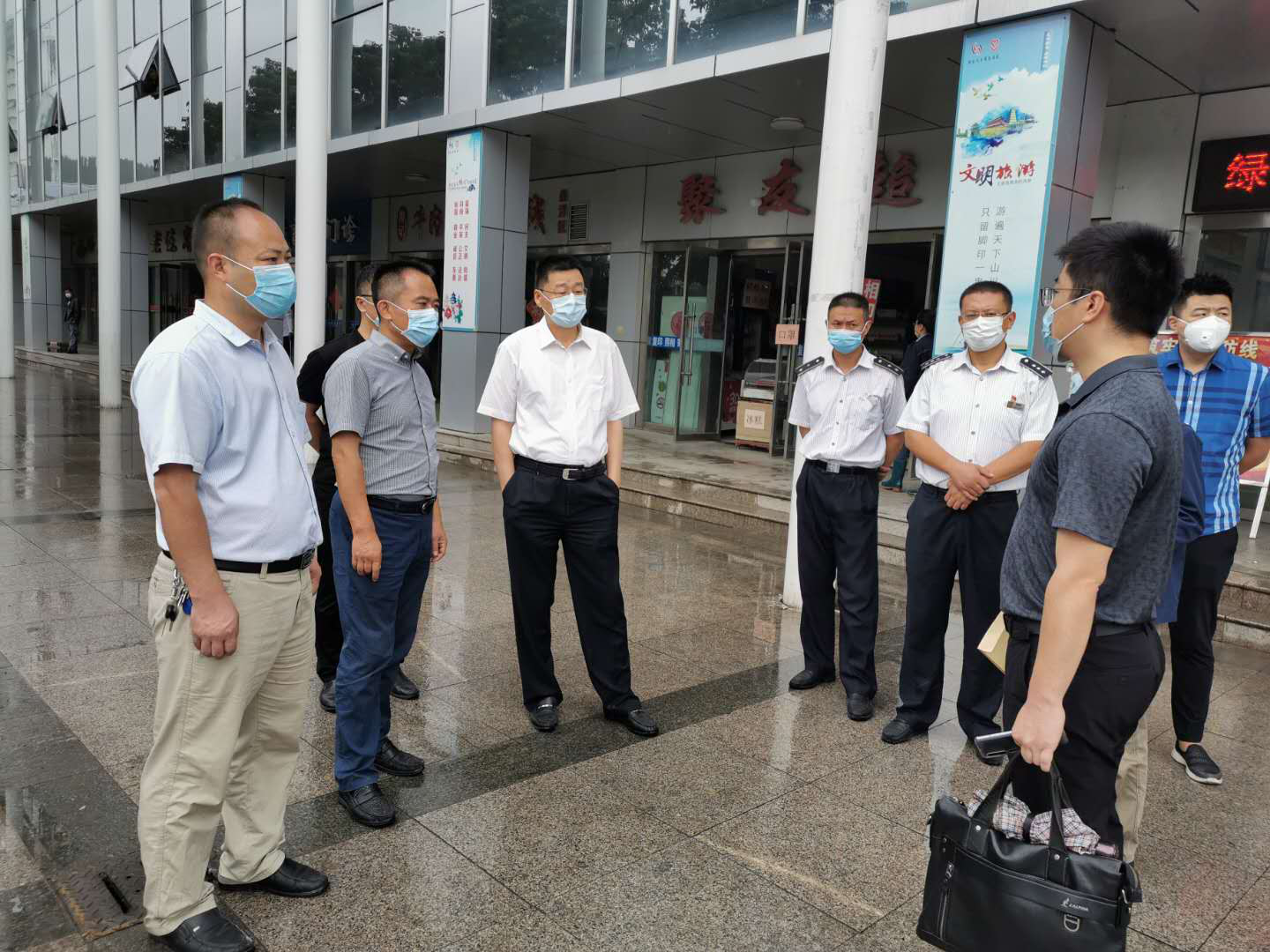 贾泉涌董事长检查客运西站宁静生产事情